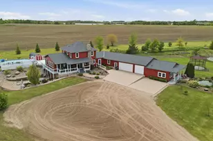 20811 Ocean Rd, Janesville, MN 56048 - Photo 1