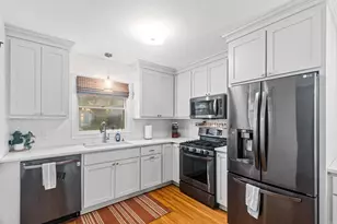 1247 Berkeley Ave, Saint Paul, MN 55105 - Photo 20