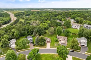 1584 Lake Susan Hills Dr, Chanhassen, MN 55317 - Photo 24
