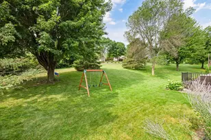 1584 Lake Susan Hills Dr, Chanhassen, MN 55317 - Photo 22
