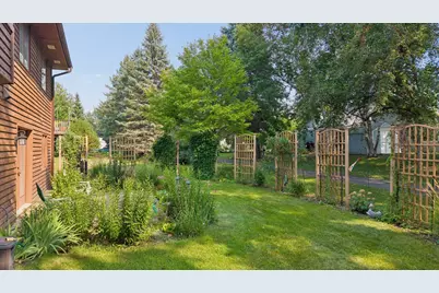 1521 Bruers Court, Chaska, MN 55318 - Photo 28