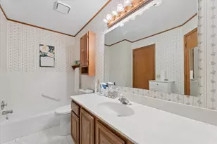 1521 Bruers Ct, Chaska, MN 55318 - Photo 12