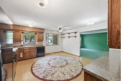 24 21st Avenue S, Saint Cloud, MN 56301 - Photo 6