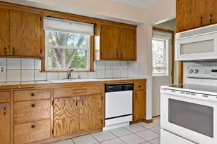 6073 Yukon Ave N, New Hope, MN 55428 - Photo 6