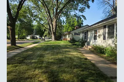1536 9th Avenue NE, Rochester, MN 55906 - Photo 4