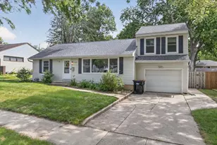 1536 9th Ave NE, Rochester, MN 55906 - Photo 2