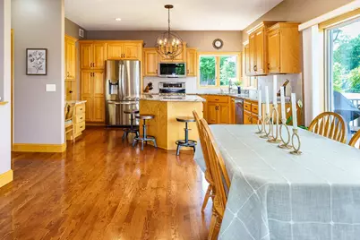 20585 Islandview Circle, Lakeville, MN 55044 - Photo 8