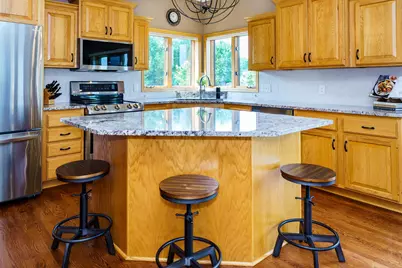 20585 Islandview Circle, Lakeville, MN 55044 - Photo 10