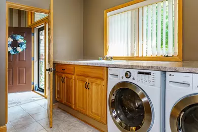 20585 Islandview Circle, Lakeville, MN 55044 - Photo 24