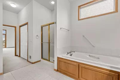 10471 Spyglass Drive, Eden Prairie, MN 55347 - Photo 24
