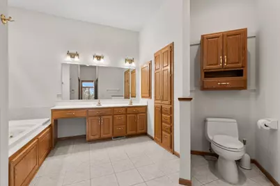 10471 Spyglass Drive, Eden Prairie, MN 55347 - Photo 22