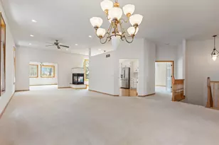 10471 Spyglass Dr, Eden Prairie, MN 55347 - Photo 22