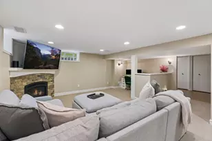 2724 Ottawa Ave S, Saint Louis Park, MN 55416 - Photo 24
