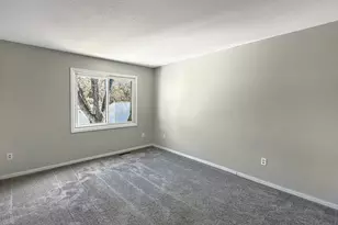 607 E Burnsville Pkwy, Burnsville, MN 55337 - Photo 10