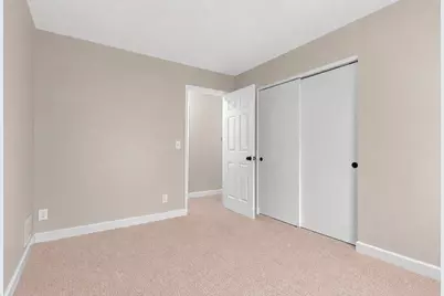 605 Pheasant Run, Burnsville, MN 55337 - Photo 12