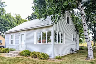 410 1st St S, Long Prairie, MN 56347 - Photo 2