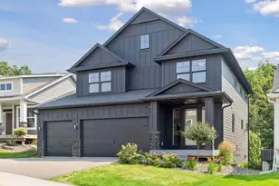 7400 Agate Trl, Inver Grove Heights, MN 55077 - Photo 2