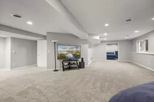1672 Windsor Dr S, Shakopee, MN 55379 - Photo 56