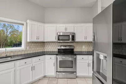 1672 Windsor Drive S, Shakopee, MN 55379 - Photo 32