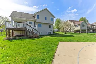 1672 Windsor Dr S, Shakopee, MN 55379 - Photo 70