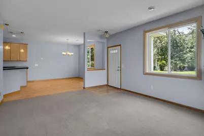 9795 Vagabond Lane N, Maple Grove, MN 55311 - Photo 4