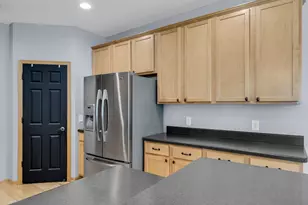 9795 Vagabond Ln N, Maple Grove, MN 55311 - Photo 8