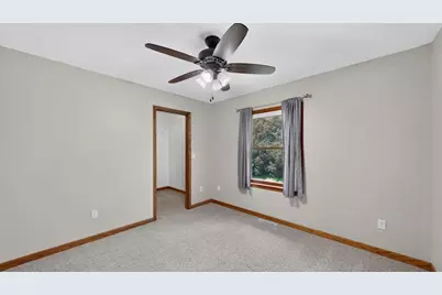 290 5th Avenue SE, Plainview, MN 55964 - Photo 22