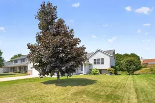 290 5th Ave SE, Plainview, MN 55964 - Photo 4