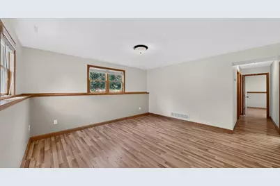 290 5th Avenue SE, Plainview, MN 55964 - Photo 20