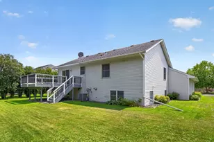 290 5th Ave SE, Plainview, MN 55964 - Photo 32