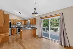 290 5th Ave SE, Plainview, MN 55964 - Photo 10