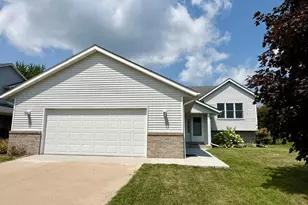 290 5th Ave SE, Plainview, MN 55964 - Photo 1
