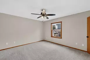 290 5th Ave SE, Plainview, MN 55964 - Photo 16