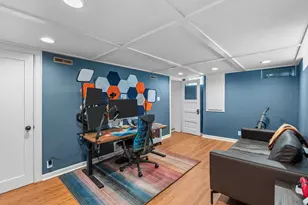 621 Cedar Lake Rd S, Minneapolis, MN 55405 - Photo 20