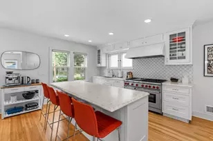 621 Cedar Lake Rd S, Minneapolis, MN 55405 - Photo 1
