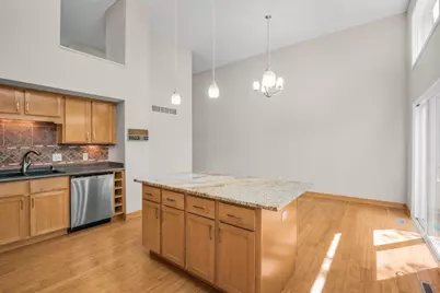 1005 W 105th Street, Bloomington, MN 55431 - Photo 6