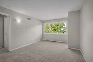 1005 W 105th St, Bloomington, MN 55431 - Photo 10