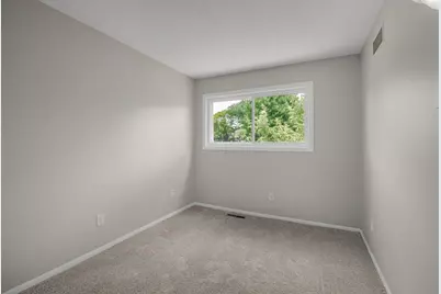 1005 W 105th Street, Bloomington, MN 55431 - Photo 16