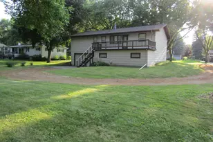 1646 N 5th St, Montevideo, MN 56265 - Photo 54