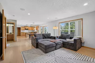 945 Westchester Ave, Shakopee, MN 55379 - Photo 6