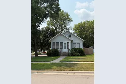 420 SW 11th Street, Willmar, MN 56201 - Photo 2