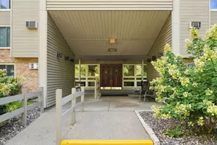 4045 Hodgson Rd, Shoreview, MN 55126 - Photo 2