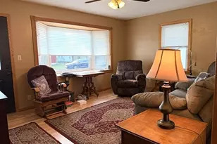 1113 Drake Ave, Windom, MN 56101 - Photo 10
