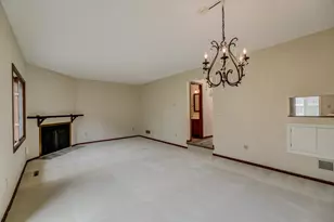 2174 Tower Ct, Woodbury, MN 55125 - Photo 6