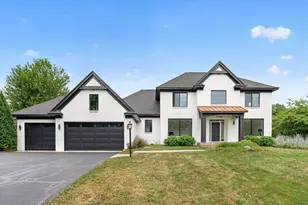 9140 Heritage Way, Woodbury, MN 55125 - Photo 2