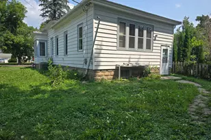 316 E 2nd St, Fairmont, MN 56031 - Photo 2