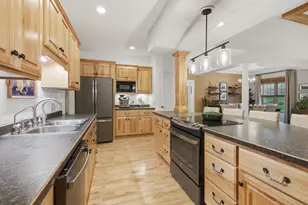 514 Julia Cir, Spicer, MN 56288 - Photo 8