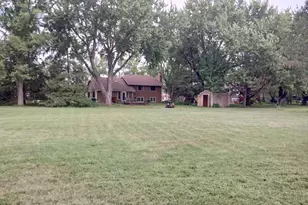 26405 Smithtown Rd, Shorewood, MN 55331 - Photo 2