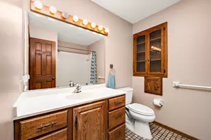 26405 Smithtown Rd, Shorewood, MN 55331 - Photo 16