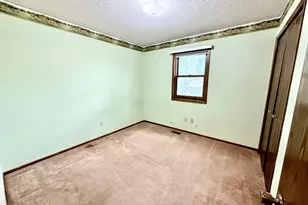 219 Lakeview Dr, Spicer, MN 56288 - Photo 10